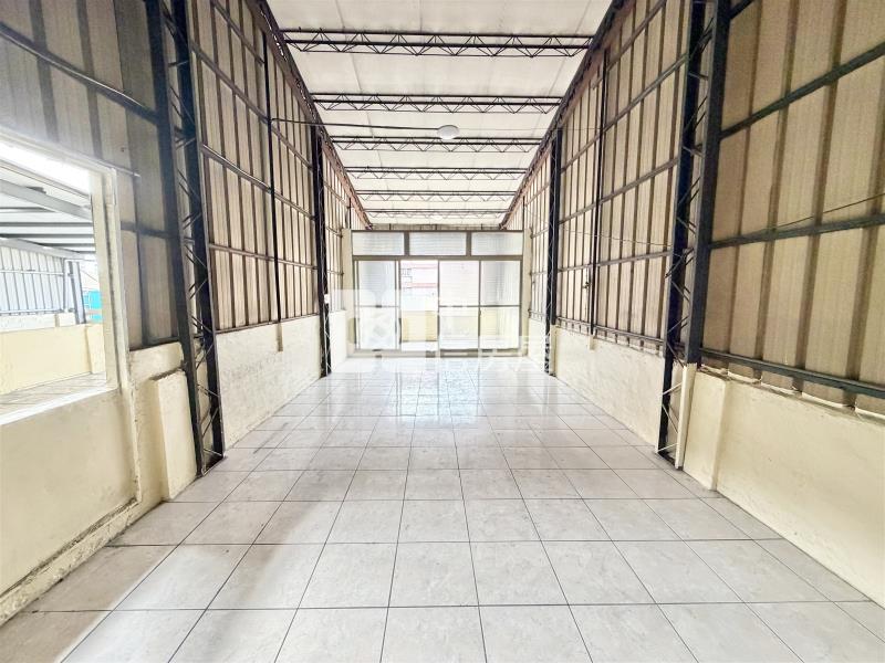 中興商圈吃市透店C房屋室內格局與周邊環境