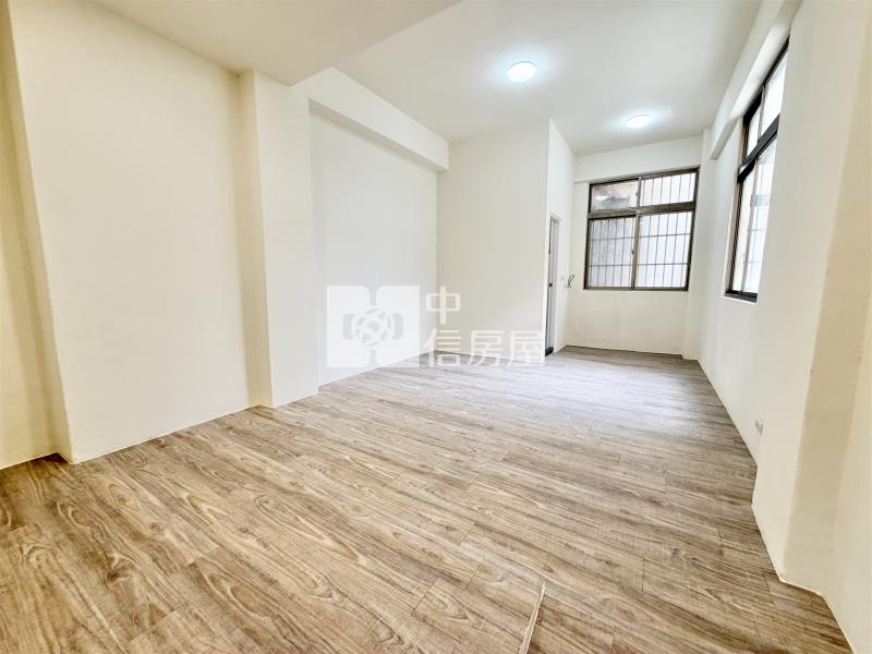 中興商圈吃市透店C房屋室內格局與周邊環境