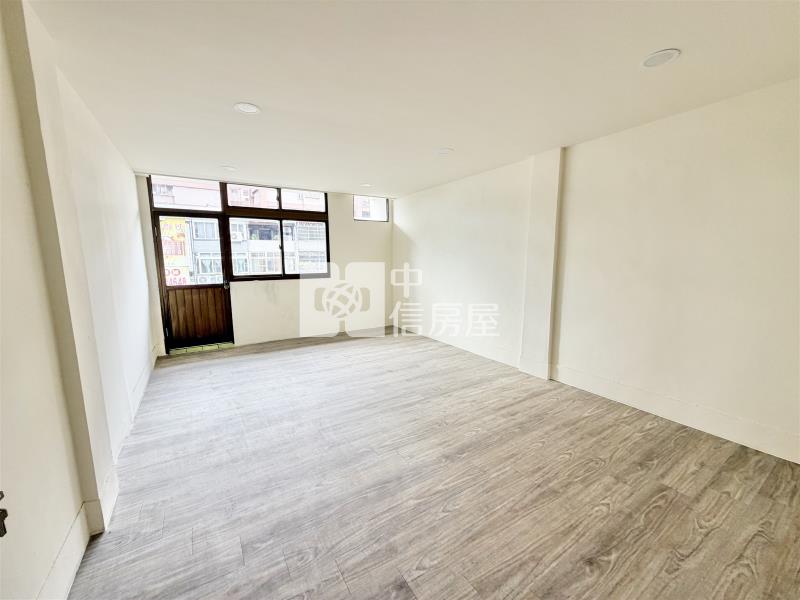 中興商圈吃市透店C房屋室內格局與周邊環境