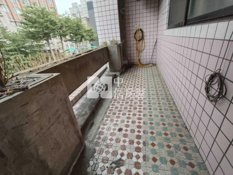 中壢古華飯店透天店面房屋室內格局與周邊環境