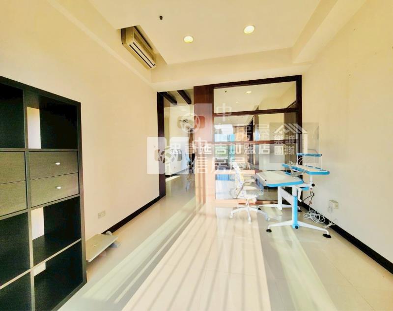 ★豪景四季4房+車位★房屋室內格局與周邊環境