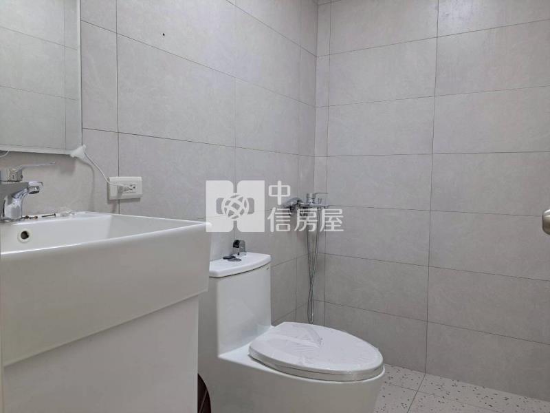 永康奇美旁溫馨5房有車庫透天房屋室內格局與周邊環境