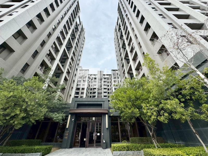 四季水悅河岸三房雙平車房屋室內格局與周邊環境