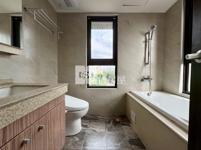 四季水悅河岸三房雙平車房屋室內格局與周邊環境