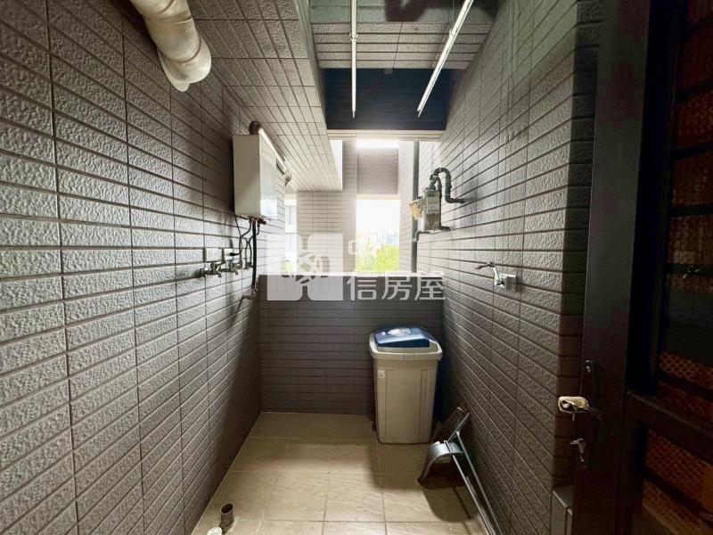 四季水悅河岸三房雙平車房屋室內格局與周邊環境