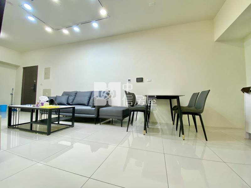 三井Outlet捷運藍線全新屋況大兩房大平車雙陽 台房屋室內格局與周邊環境