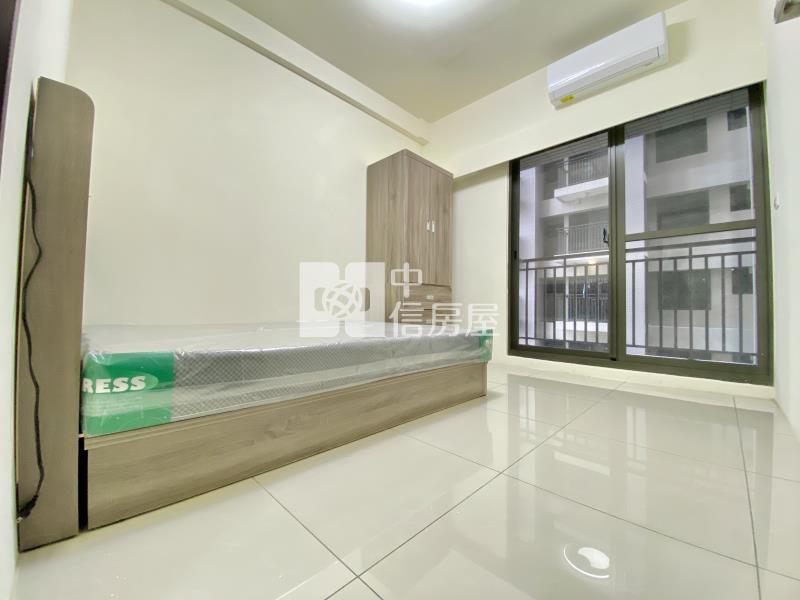 三井Outlet捷運藍線全新屋況大兩房大平車雙陽 台房屋室內格局與周邊環境