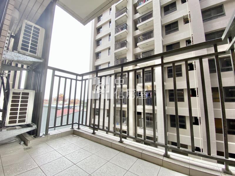 三井Outlet捷運藍線全新屋況大兩房大平車雙陽 台房屋室內格局與周邊環境