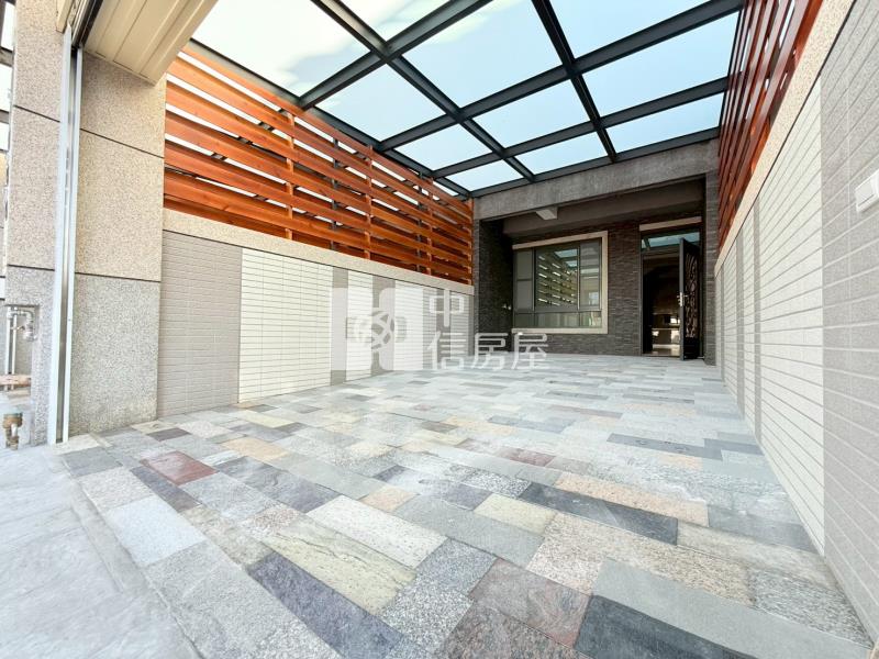 草屯全新4套電梯別墅B房屋室內格局與周邊環境