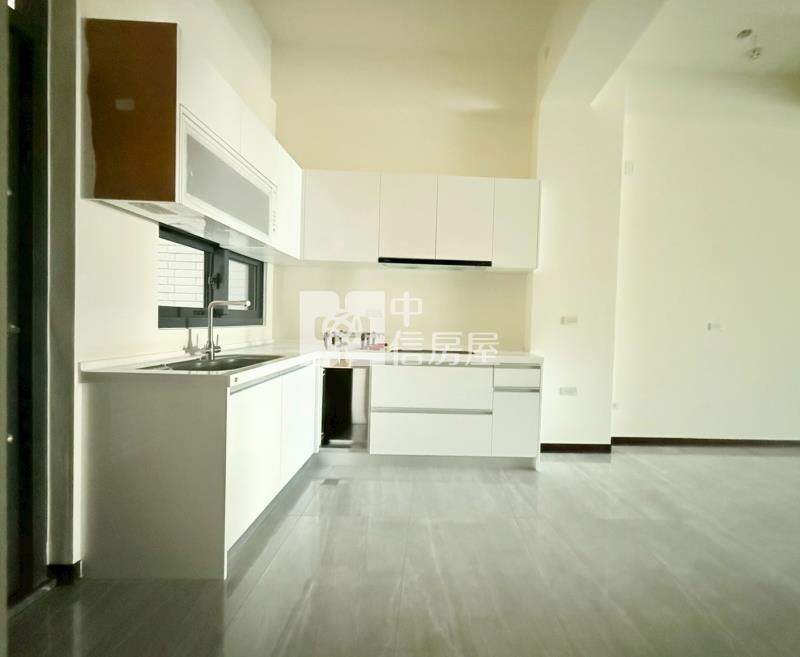 草屯全新4套電梯別墅C房屋室內格局與周邊環境