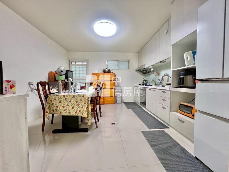 北屯臨路免整理透天房屋室內格局與周邊環境