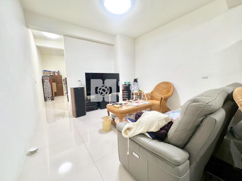 北屯臨路免整理透天房屋室內格局與周邊環境