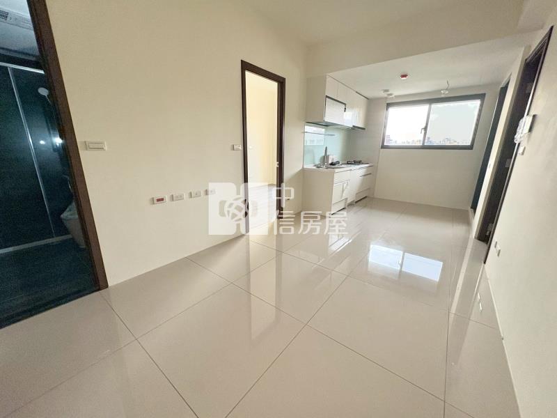 (上和苑)挑戰市區最低價~國圖館兩房車位無限視野房屋室內格局與周邊環境