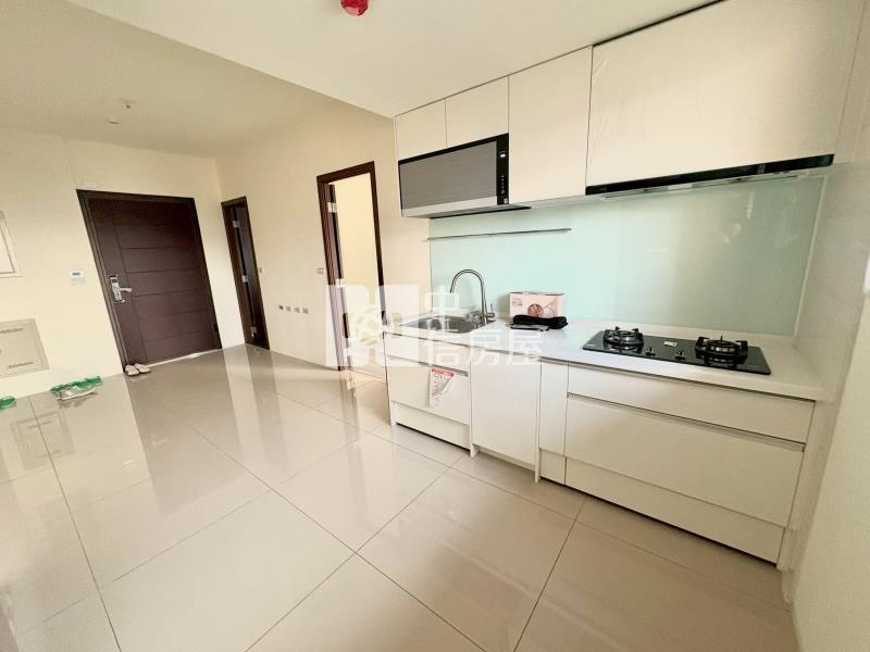 (上和苑)挑戰市區最低價~國圖館兩房車位無限視野房屋室內格局與周邊環境