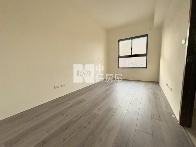 (上和苑)挑戰市區最低價~國圖館兩房車位無限視野房屋室內格局與周邊環境