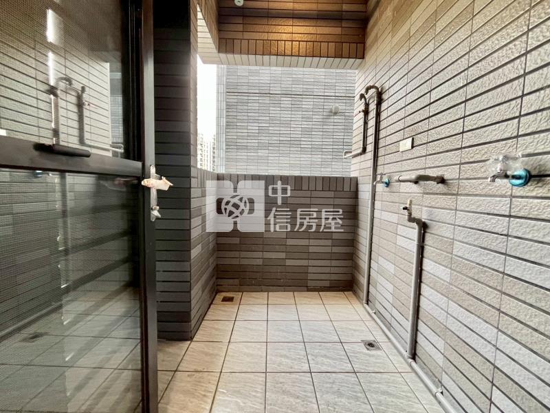 御閑之森2+1房兩衛B1平車室內20坪房屋室內格局與周邊環境