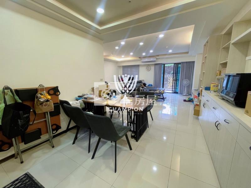 【冠軍】微笑最靓美價四房+車位房屋室內格局與周邊環境