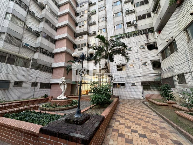 (長億城陽光區)工學商圈全新整理三房美厦房屋室內格局與周邊環境