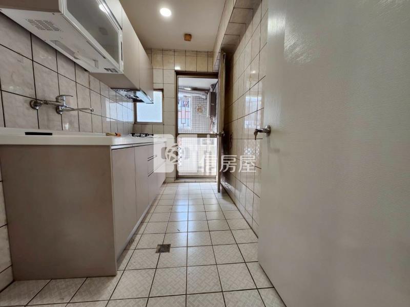 (長億城陽光區)工學商圈全新整理三房美厦房屋室內格局與周邊環境