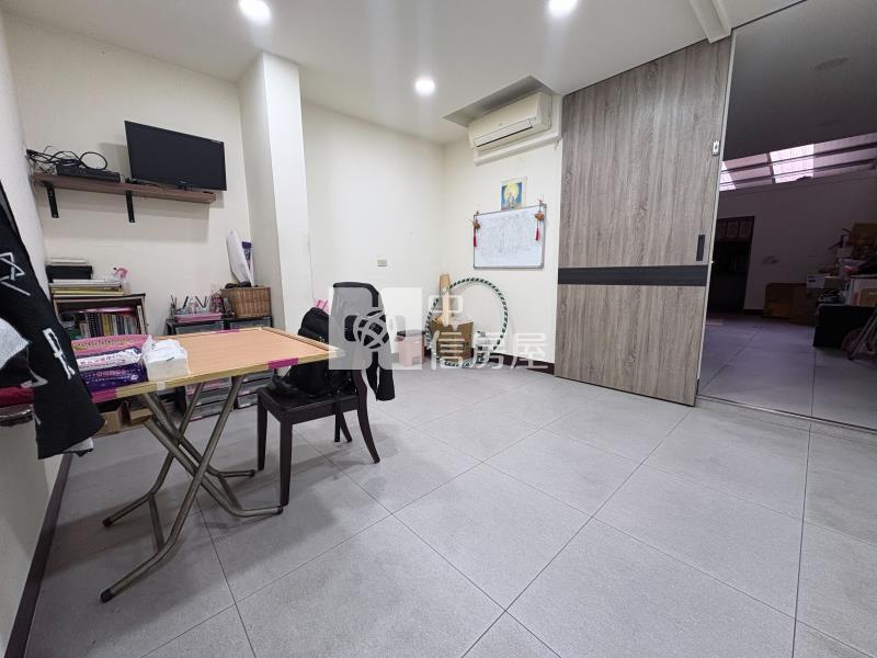 近未來體育園區大地坪透店房屋室內格局與周邊環境