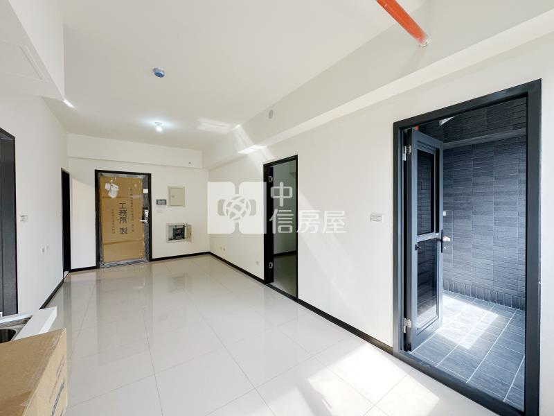 八德重劃區全新城中大璽二房車房屋室內格局與周邊環境