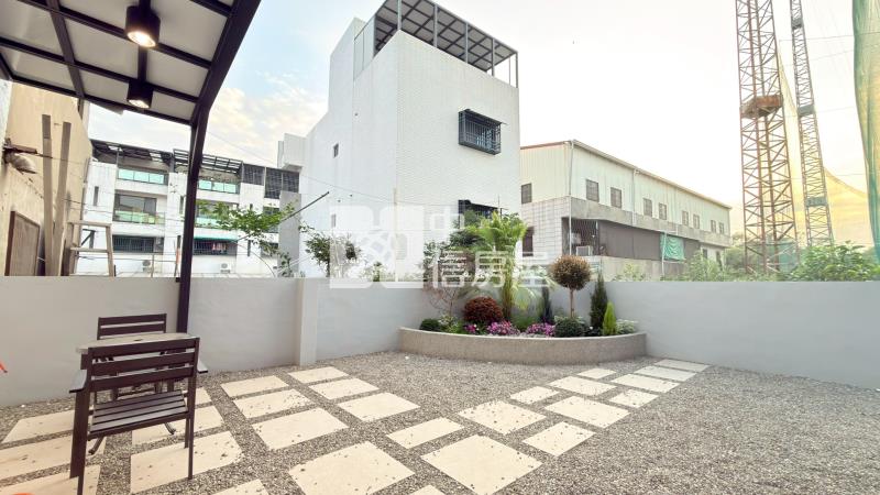 文化路尾別墅  ★影音空拍只在中信嘉義玉山店房屋室內格局與周邊環境