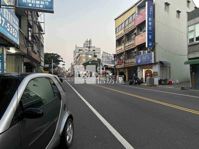 新營近火車站之亮店地房屋室內格局與周邊環境