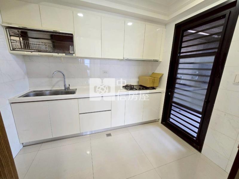 【安家】遠雄龍岡極景三房B1大車位房屋室內格局與周邊環境