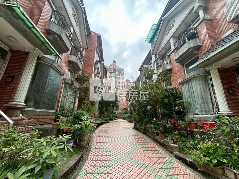 內壢後站社區型透天別墅(中信卓越團隊)房屋室內格局與周邊環境