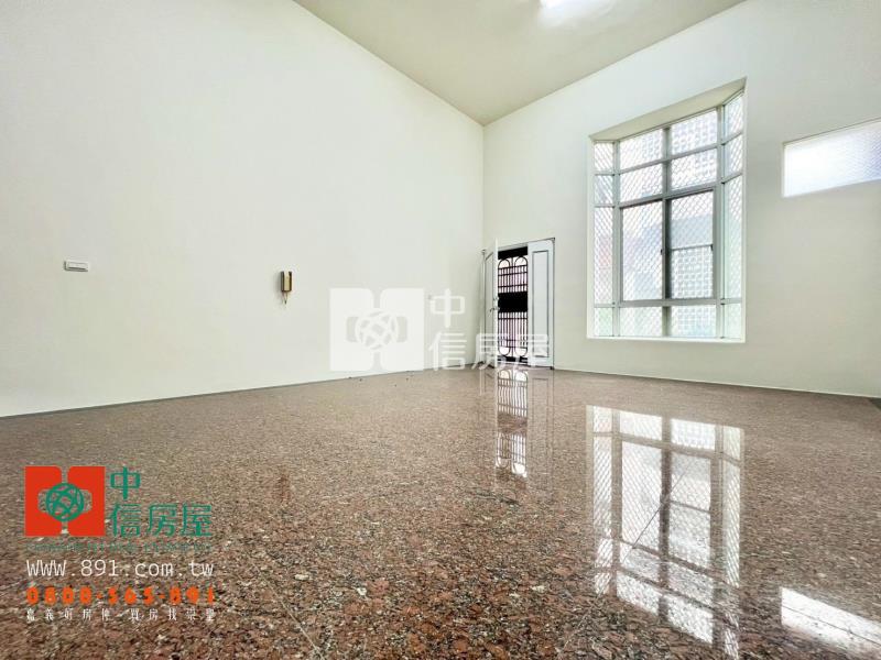 太路花園車庫別墅房屋室內格局與周邊環境