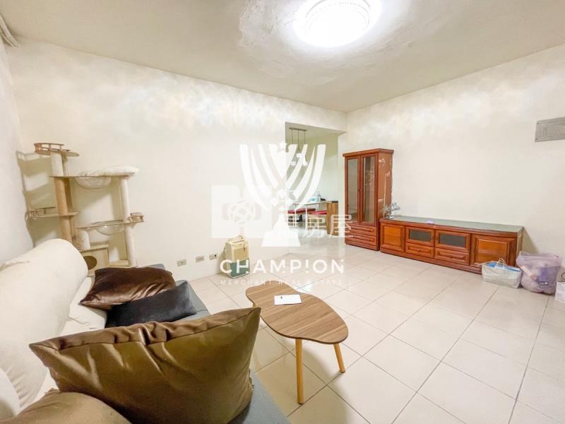 【冠軍】近車站優質首購四房美寓房屋室內格局與周邊環境