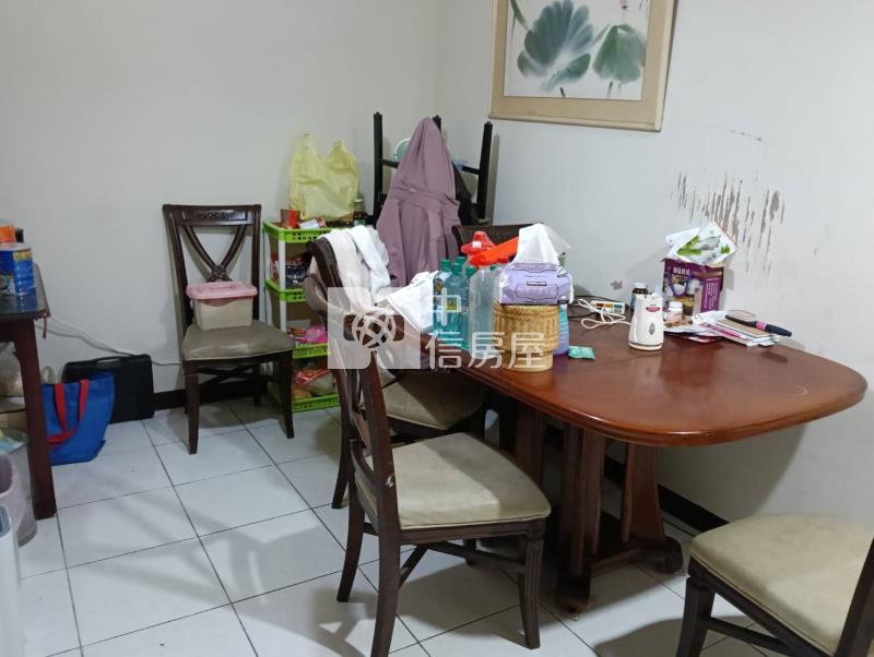 白馬豪景3房車房屋室內格局與周邊環境