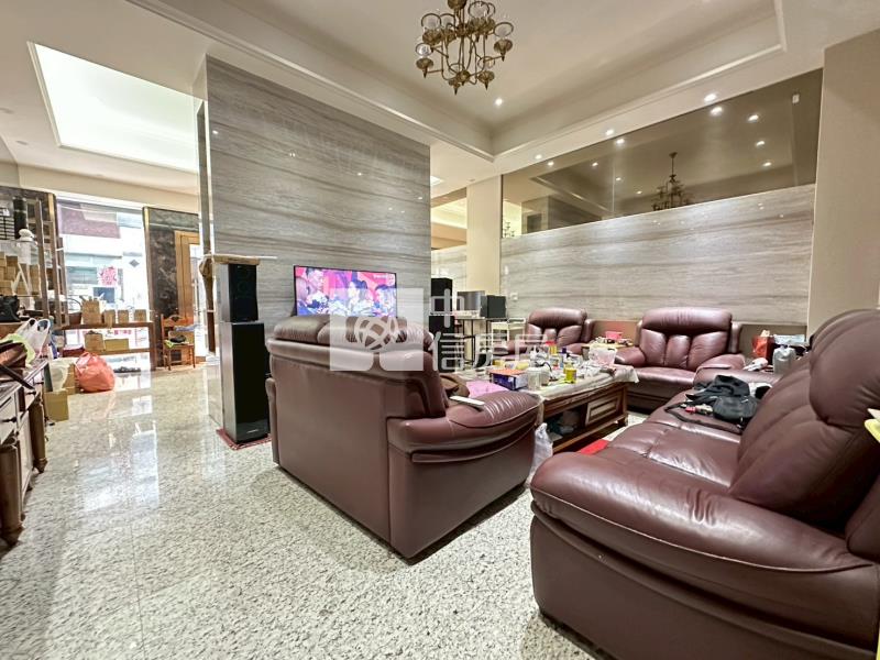 彰基臨路大面寬大地坪豪華電梯店墅房屋室內格局與周邊環境