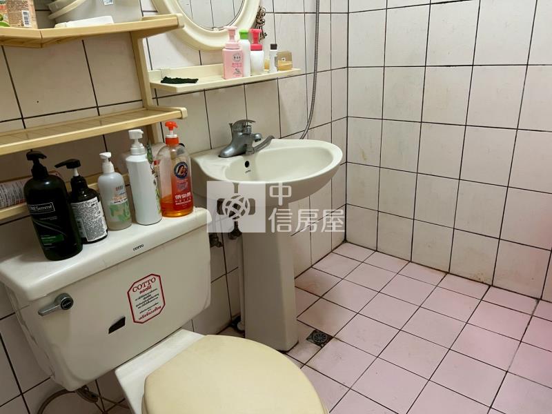 頭份運動公園旁透天房屋室內格局與周邊環境