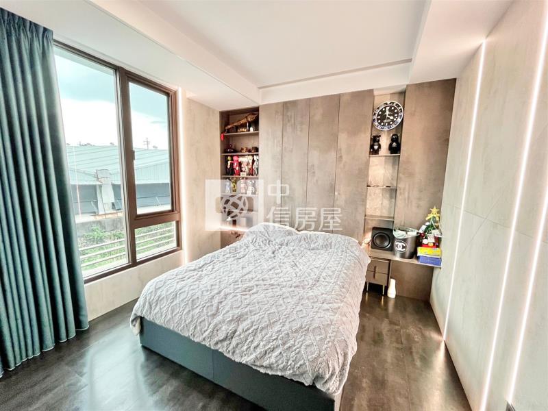 日出印象千萬裝潢邊間豪墅(專任)房屋室內格局與周邊環境