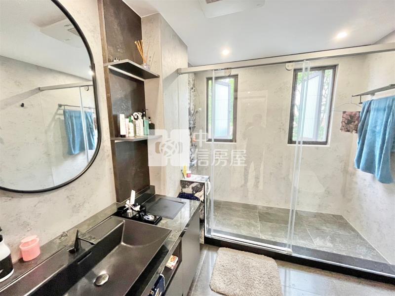 日出印象千萬裝潢邊間豪墅(專任)房屋室內格局與周邊環境