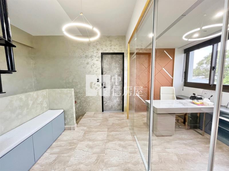 日出印象千萬裝潢邊間豪墅(專任)房屋室內格局與周邊環境