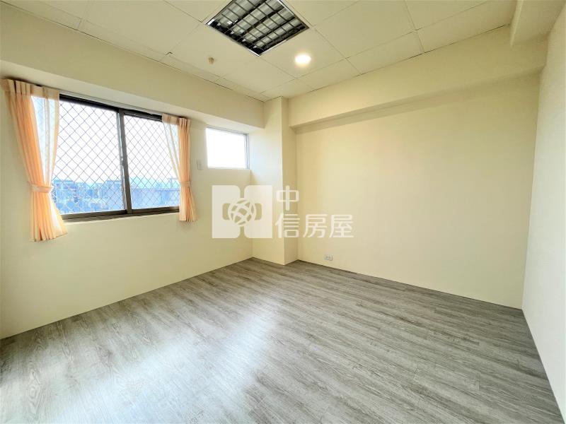 愛的世界高樓三房車位房屋室內格局與周邊環境