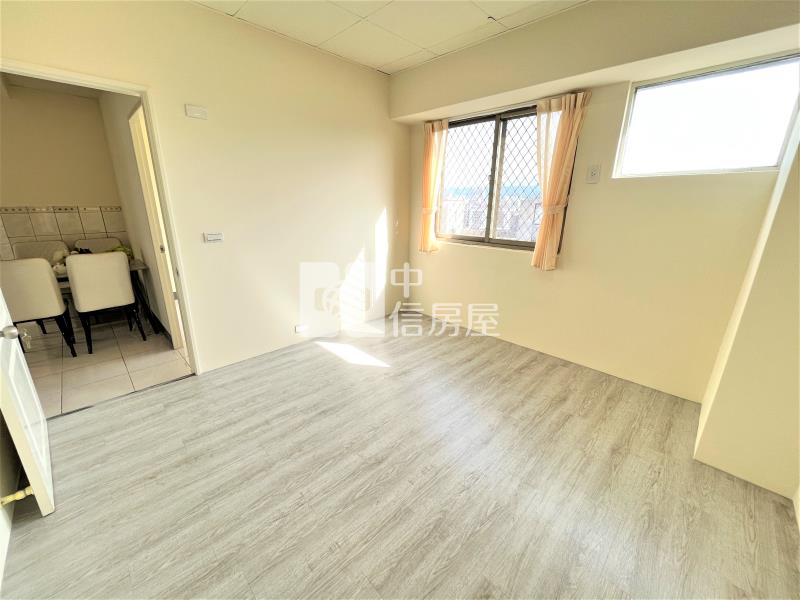 愛的世界高樓三房車位房屋室內格局與周邊環境