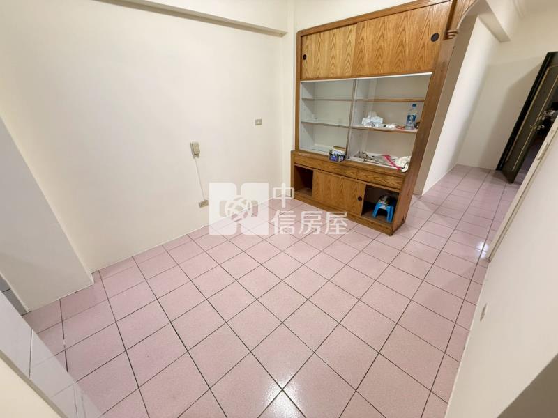 高工美村商圈樹義國小大三房房屋室內格局與周邊環境