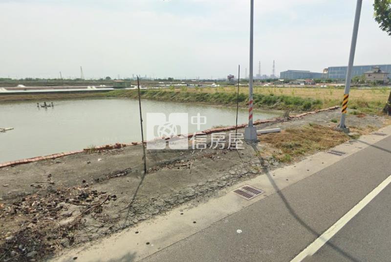 近興達港臨20米路大面寬農地房屋室內格局與周邊環境