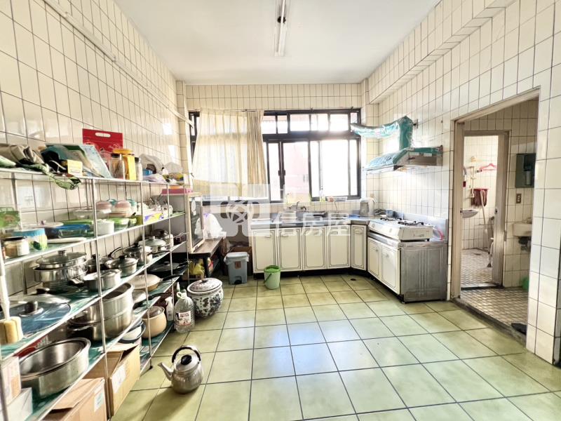 天津商圈大地坪角間透店房屋室內格局與周邊環境