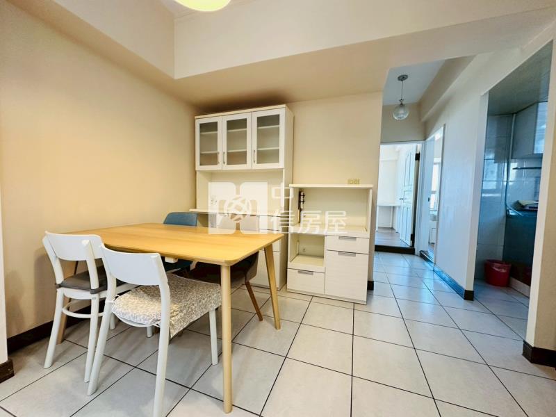 斗六中山路旁精裝華廈房屋室內格局與周邊環境