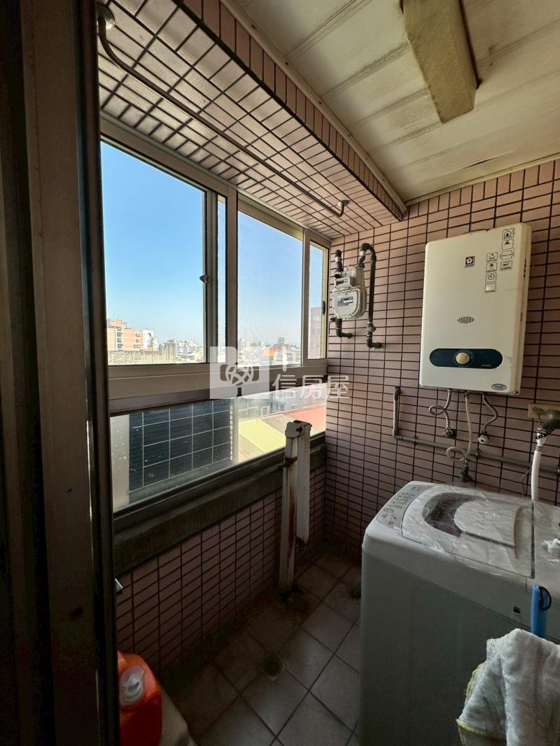 斗六中山路旁精裝華廈房屋室內格局與周邊環境