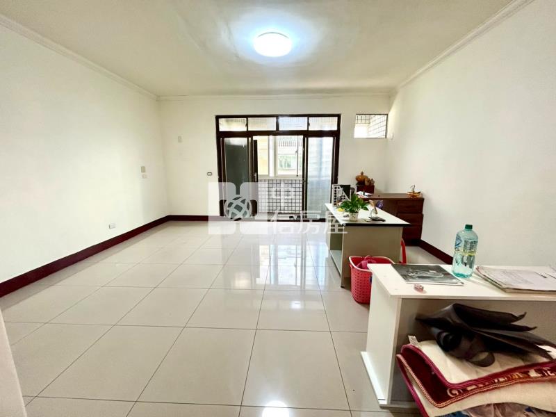 近央大超大3+4+5樓+B1車庫房屋室內格局與周邊環境