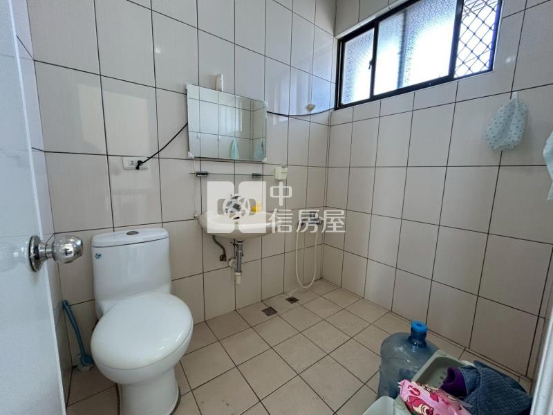 近央大超大3+4+5樓+B1車庫房屋室內格局與周邊環境