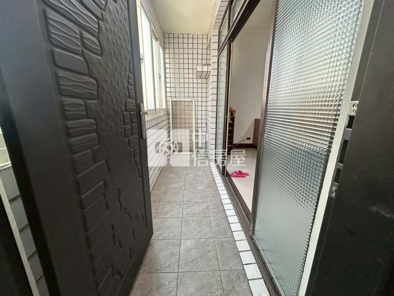 近央大超大3+4+5樓+B1車庫房屋室內格局與周邊環境