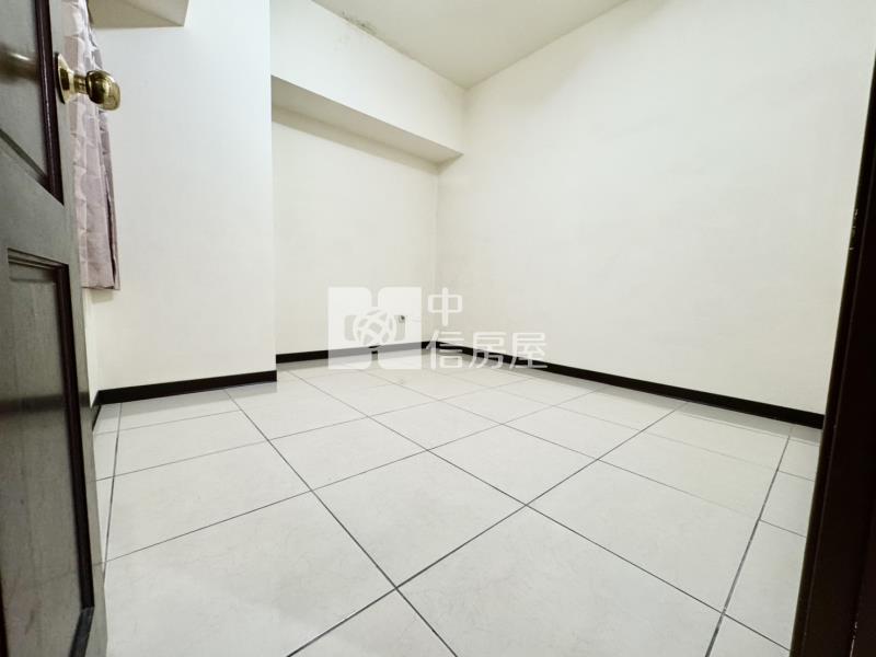 永豐高中超值二房車位房屋室內格局與周邊環境