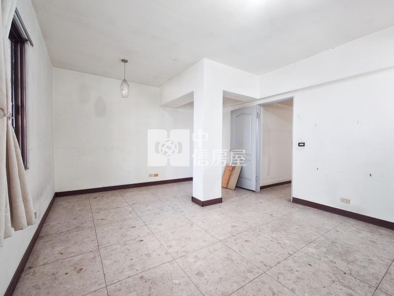 溫莎堡三房平車房屋室內格局與周邊環境