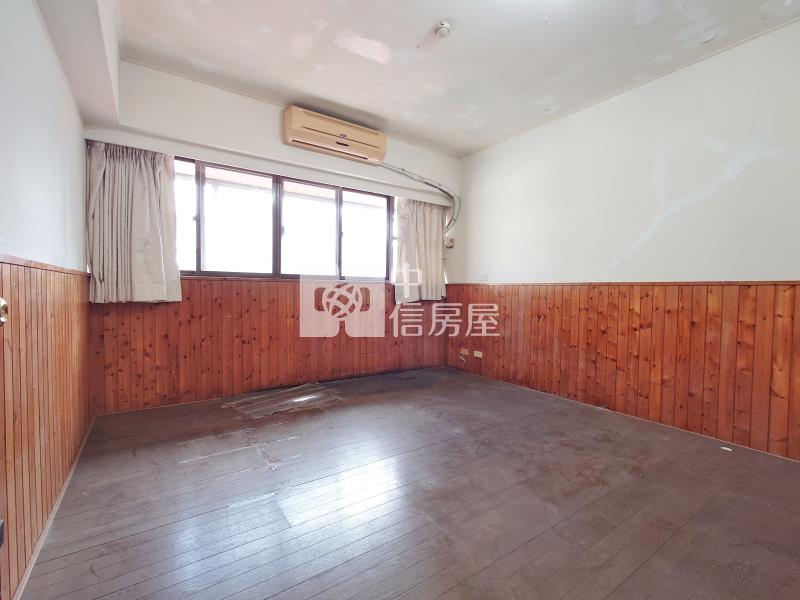 溫莎堡三房平車房屋室內格局與周邊環境